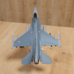 TÜBİTAK SAGE FÜZELERİ F-16 Maket