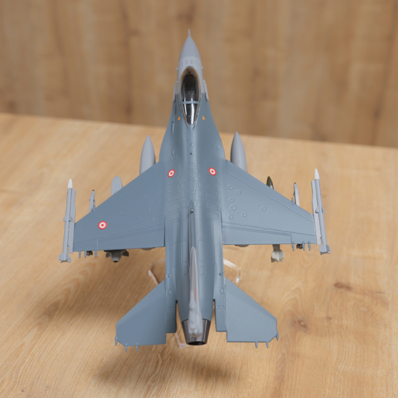 TÜBİTAK SAGE FÜZELERİ F-16 Maket
